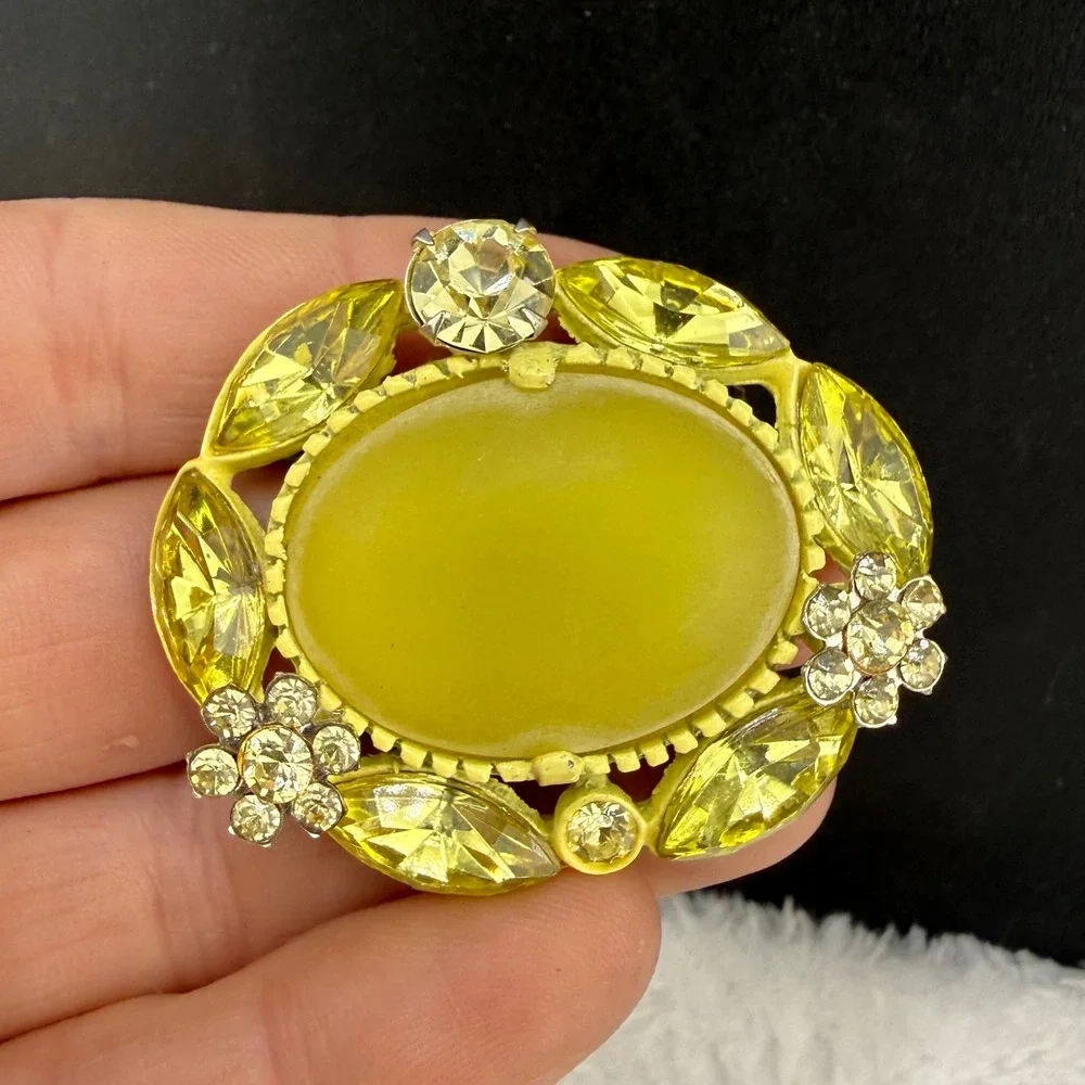 Vintage Brooch Yellow Enamel Rhinestone Floral Oval Pin